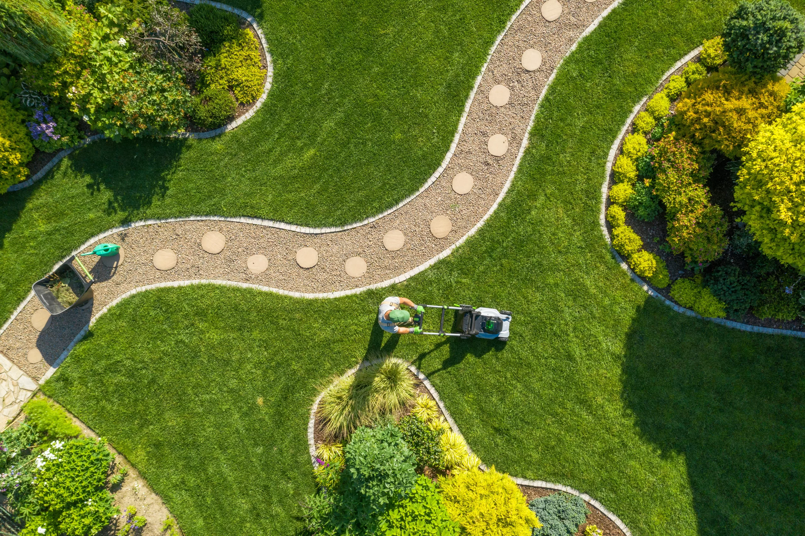 a beautiful path through a garden - digital marketing for landscapers